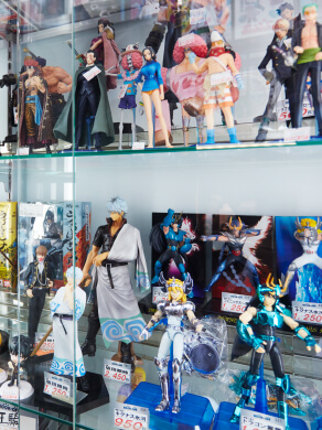 フィギュア売場